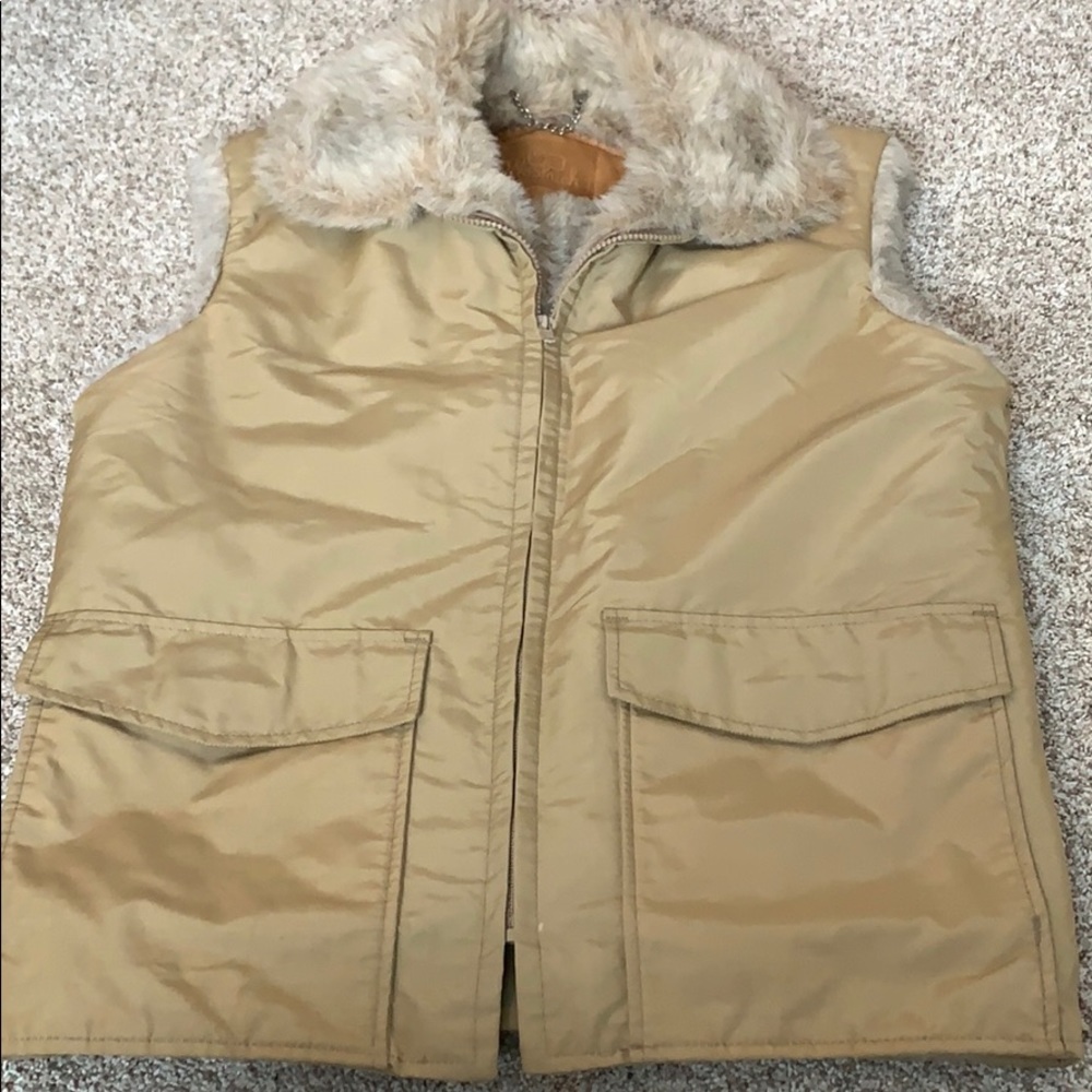 Woolrich Tan Faux Fur Vest Size Medium